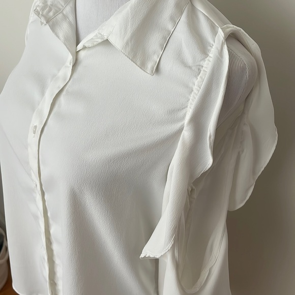 Walter Baker Open Shoulder Button Down Shirt - Picture 4 of 10